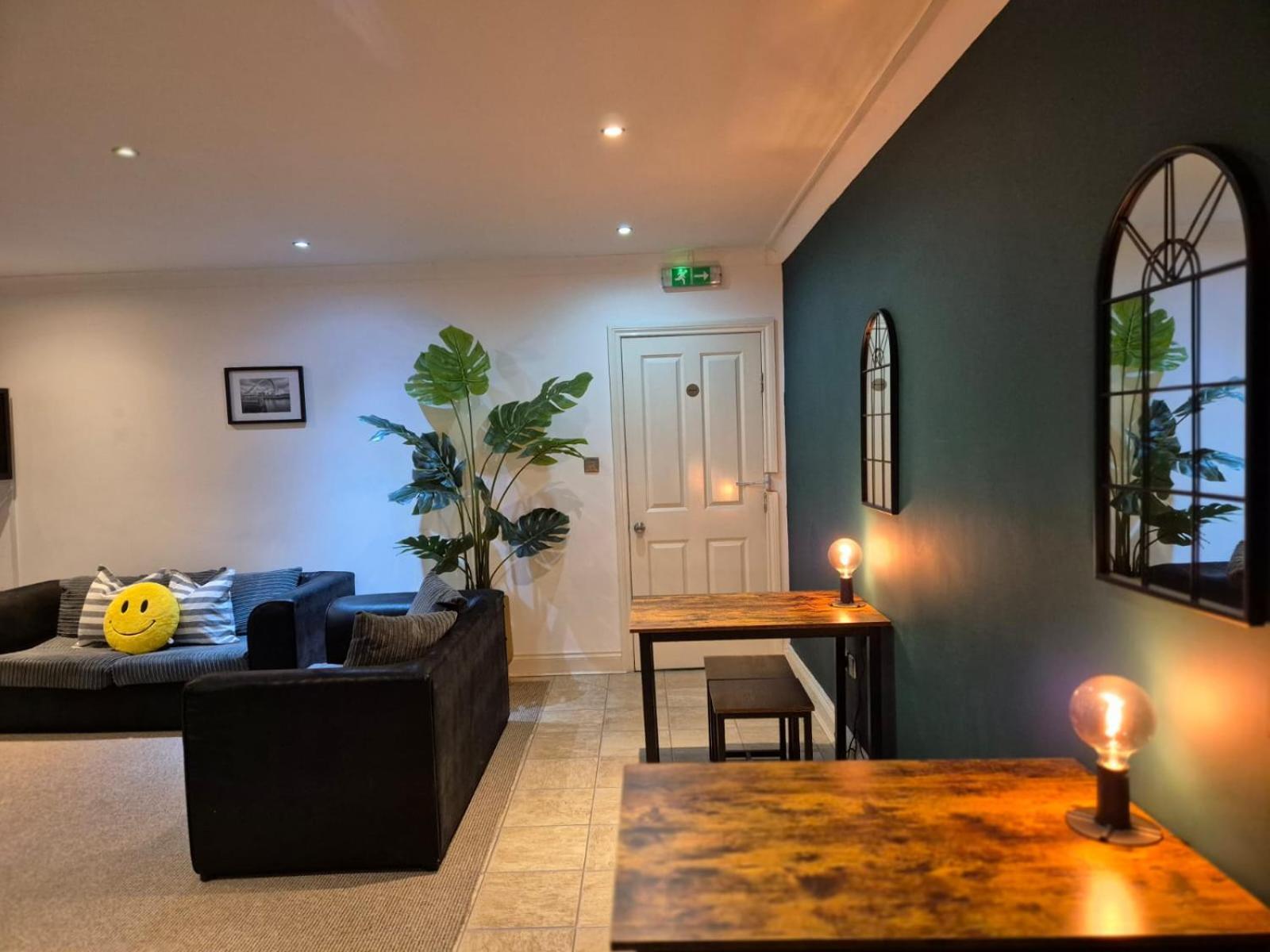 Aparthotel Quarrie House Cramlington Esterno foto